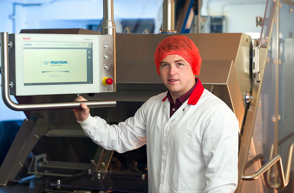 Peter Divilly 1220x800px