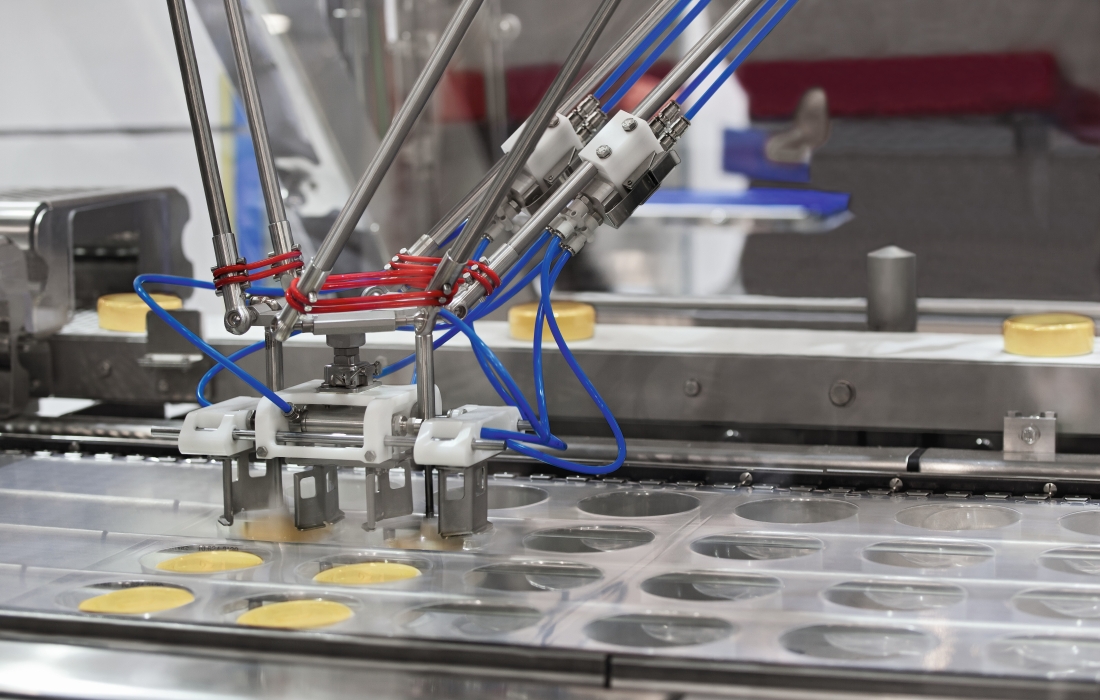 Photo Roboter cheese loading